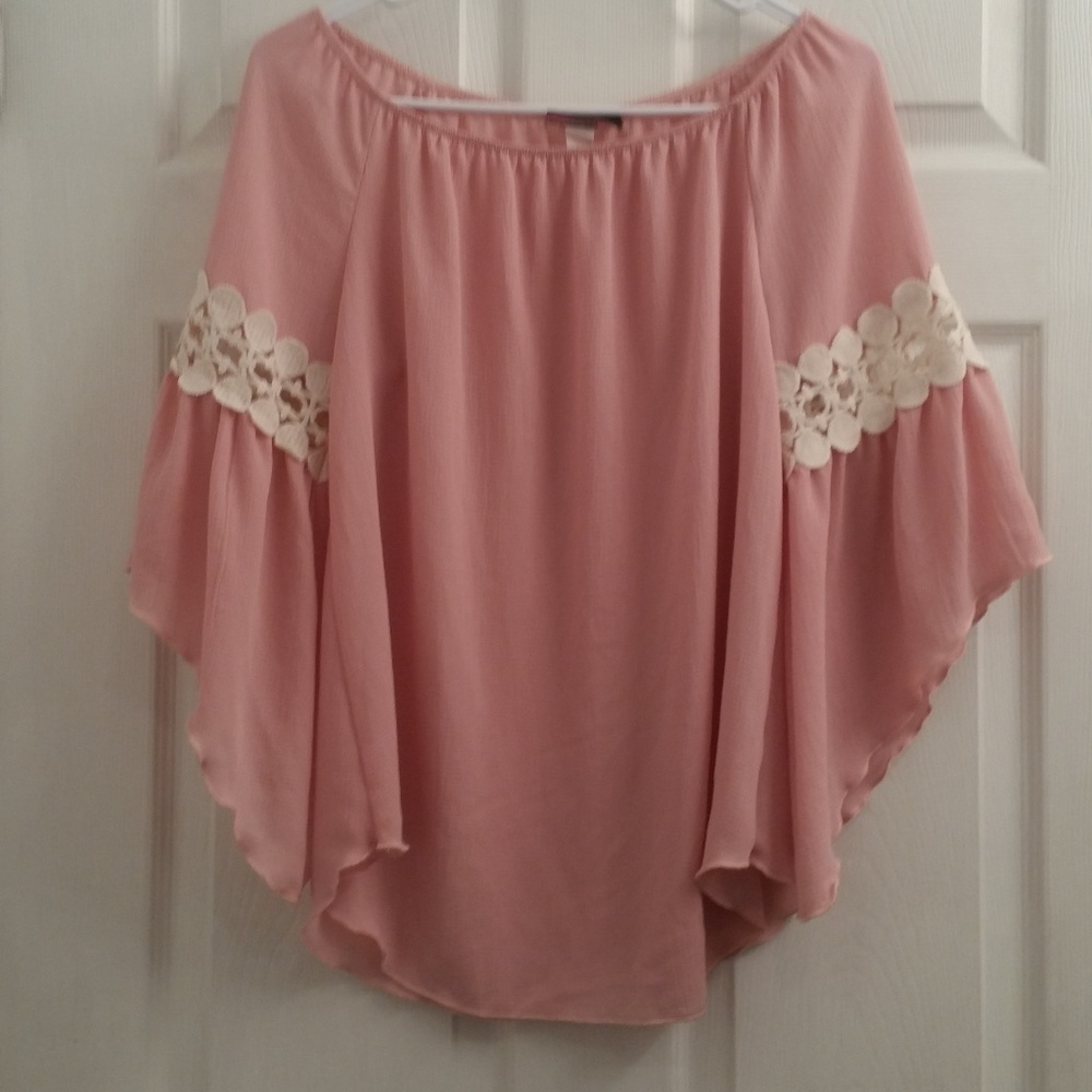 DISCREET Blush Pink 3/4 Bell Sleeve Blouse - Med